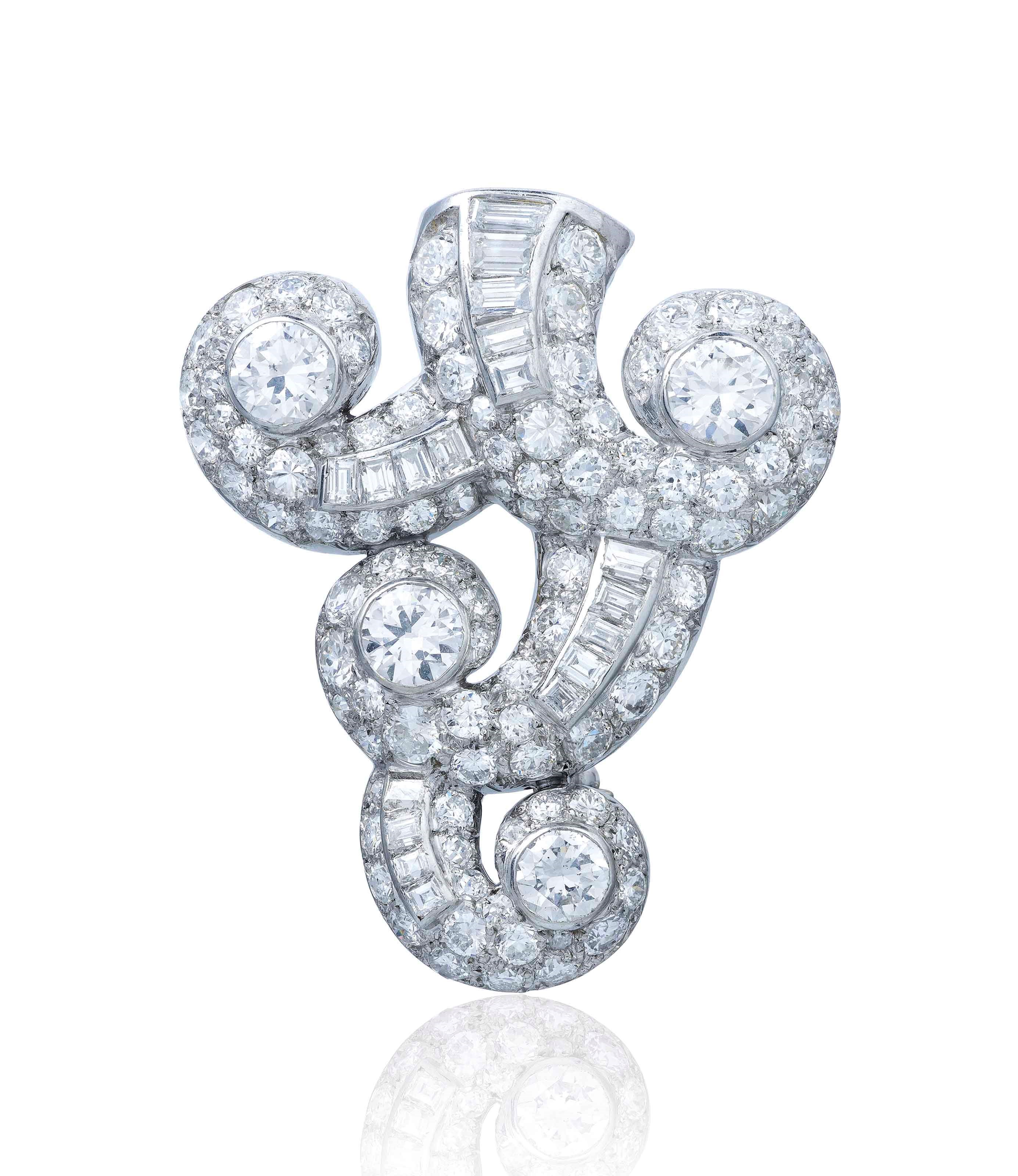 MID-20TH CENTURY DIAMOND BROOCH