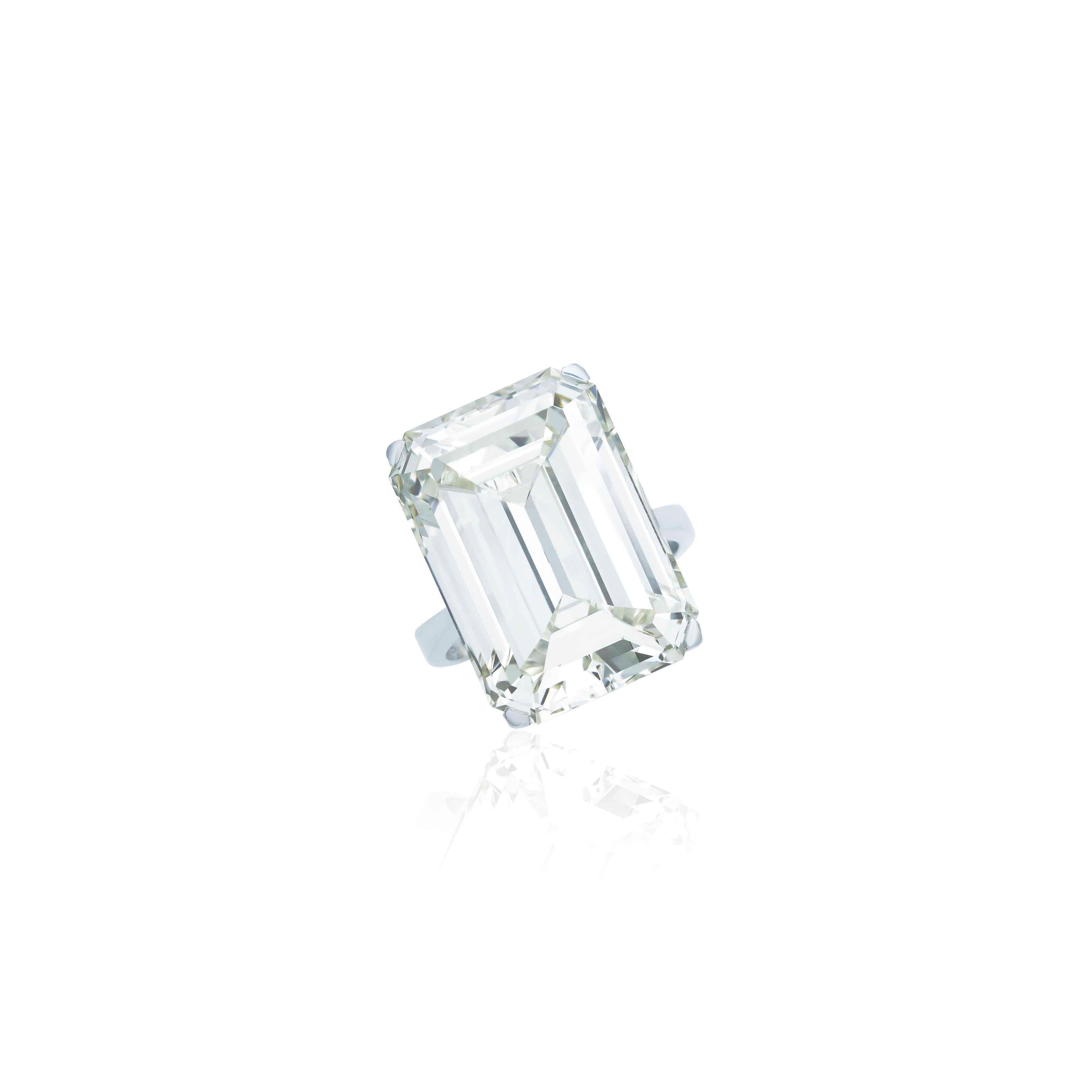 DIAMOND RING