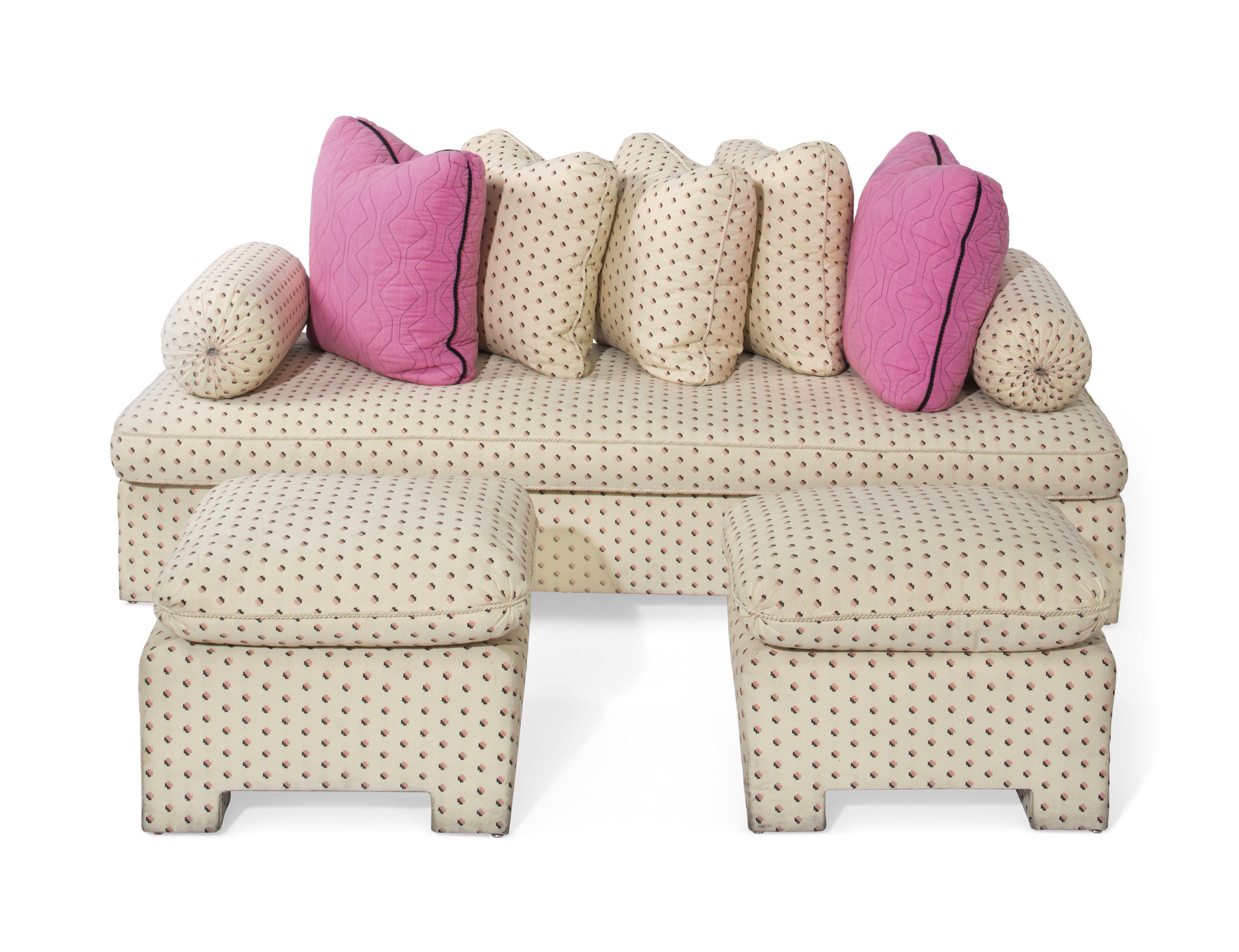 AN UPHOLSTERED BANQUETTE