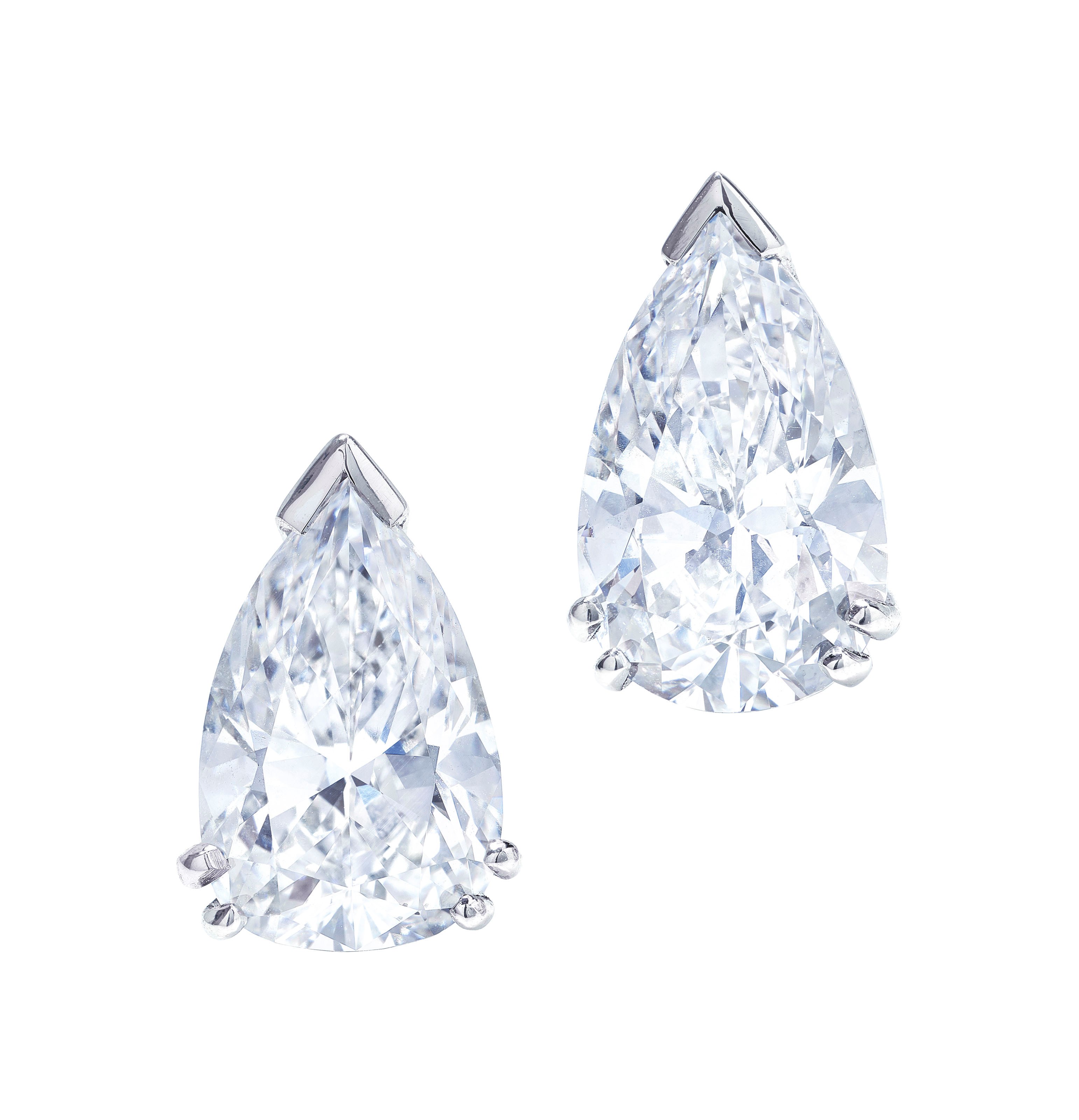 DIAMOND EARSTUDS