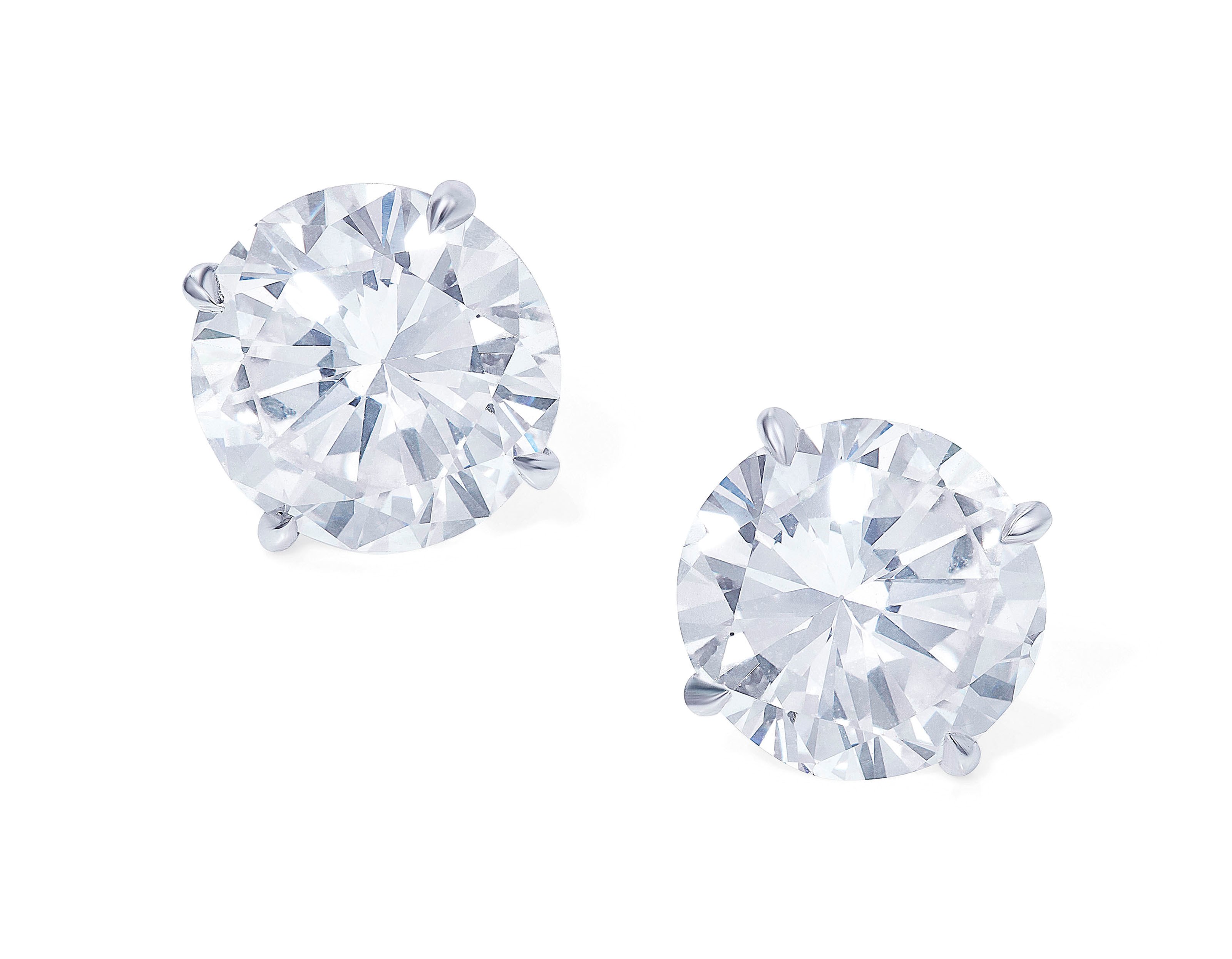 DIAMOND EARSTUDS