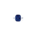 SAPPHIRE AND DIAMOND RING