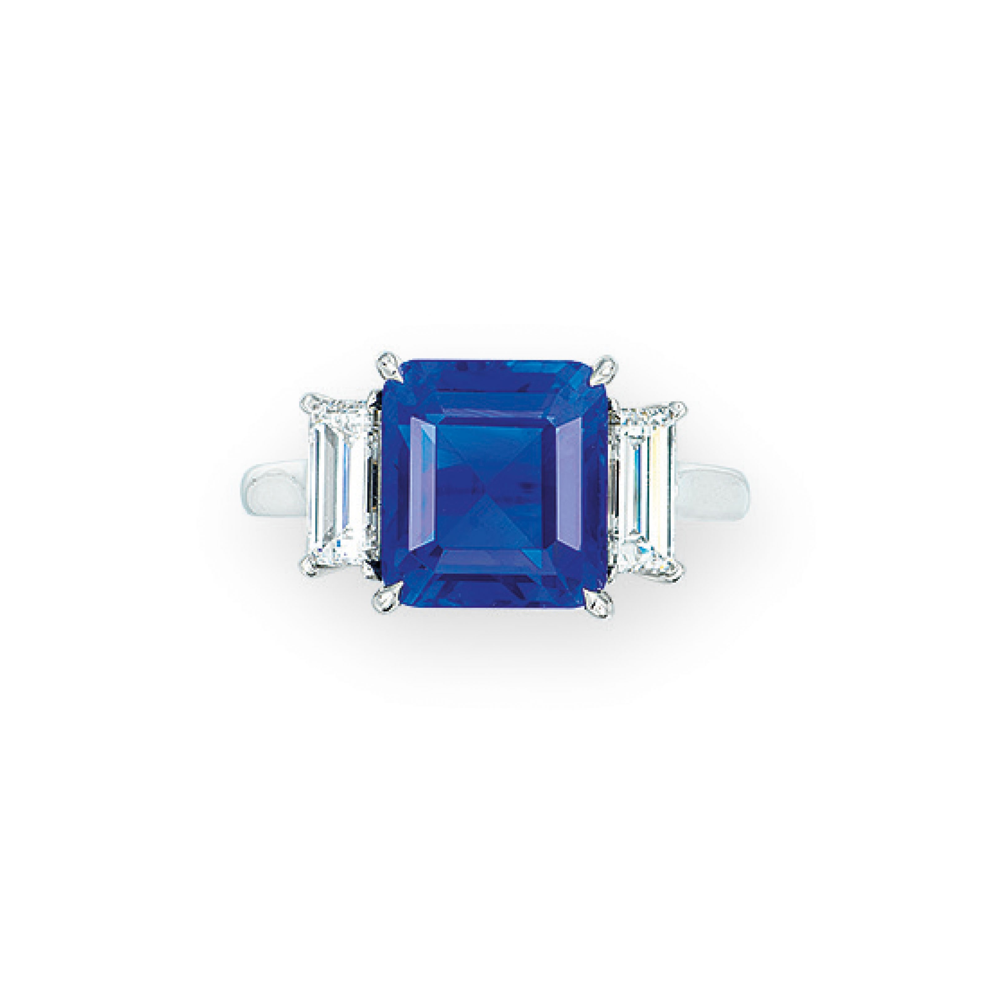 SAPPHIRE AND DIAMOND RING