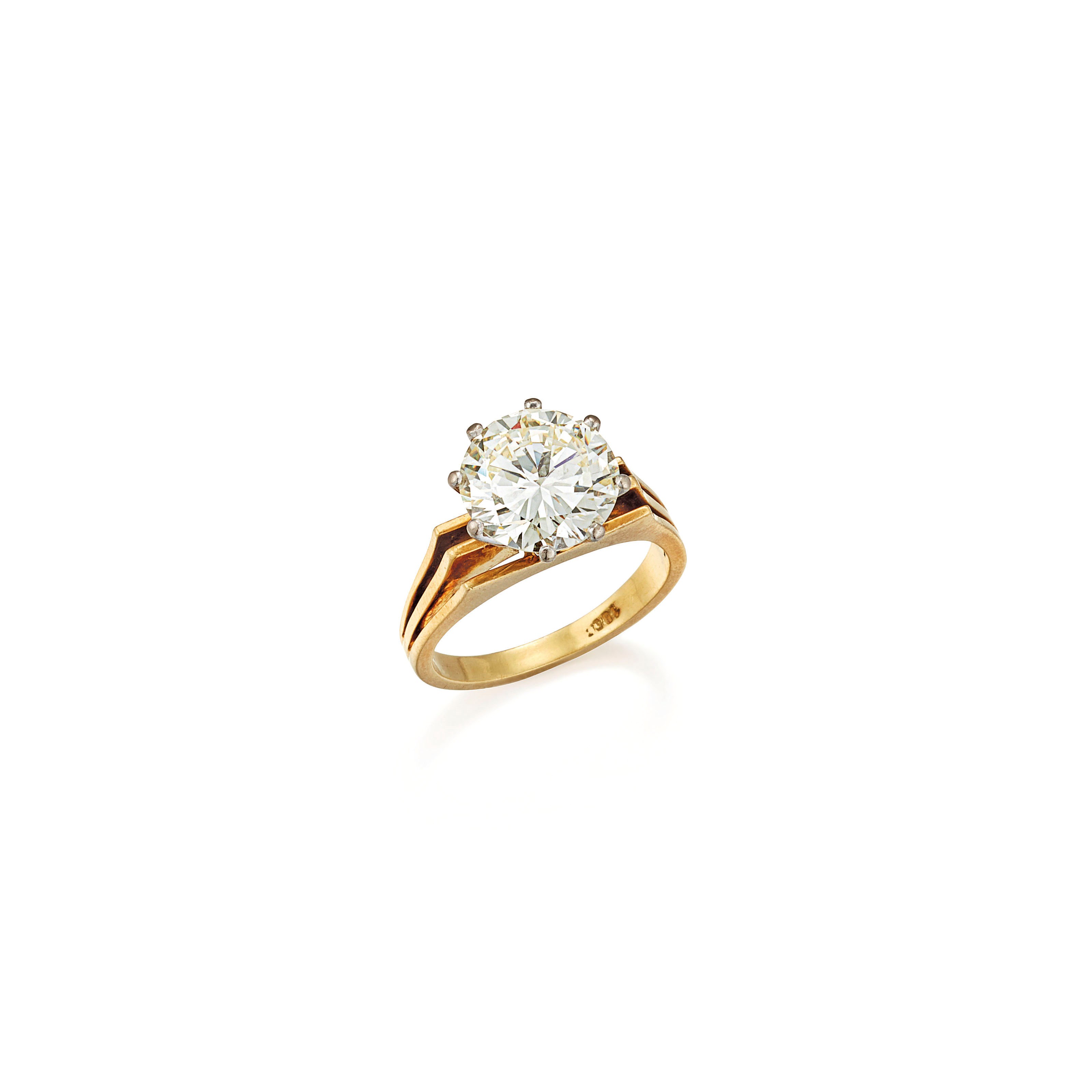 DIAMOND RING