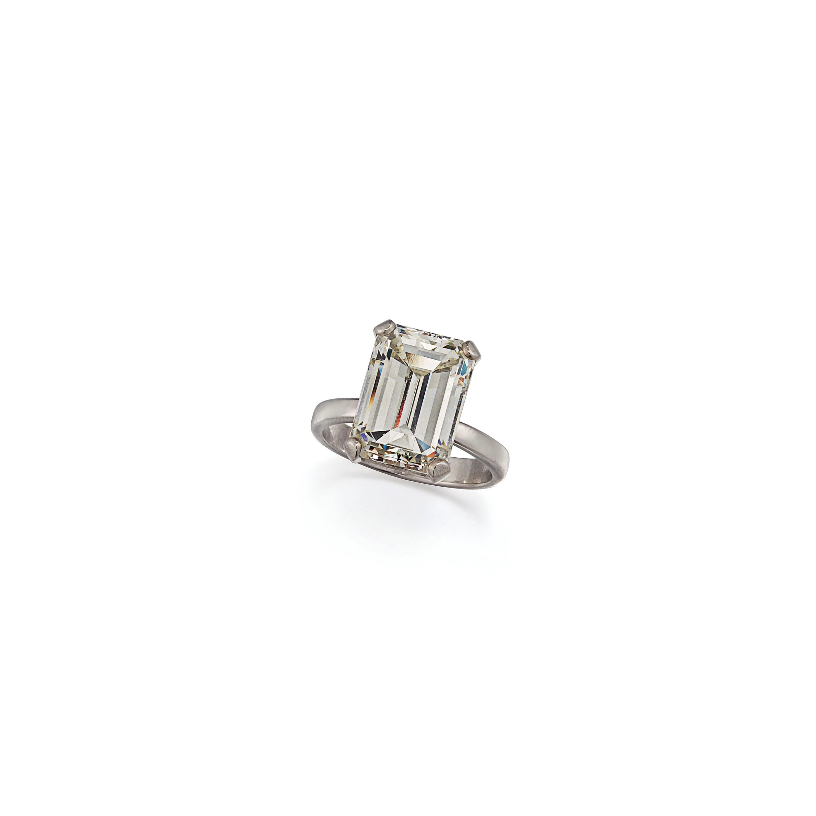 DIAMOND SINGLE STONE RING