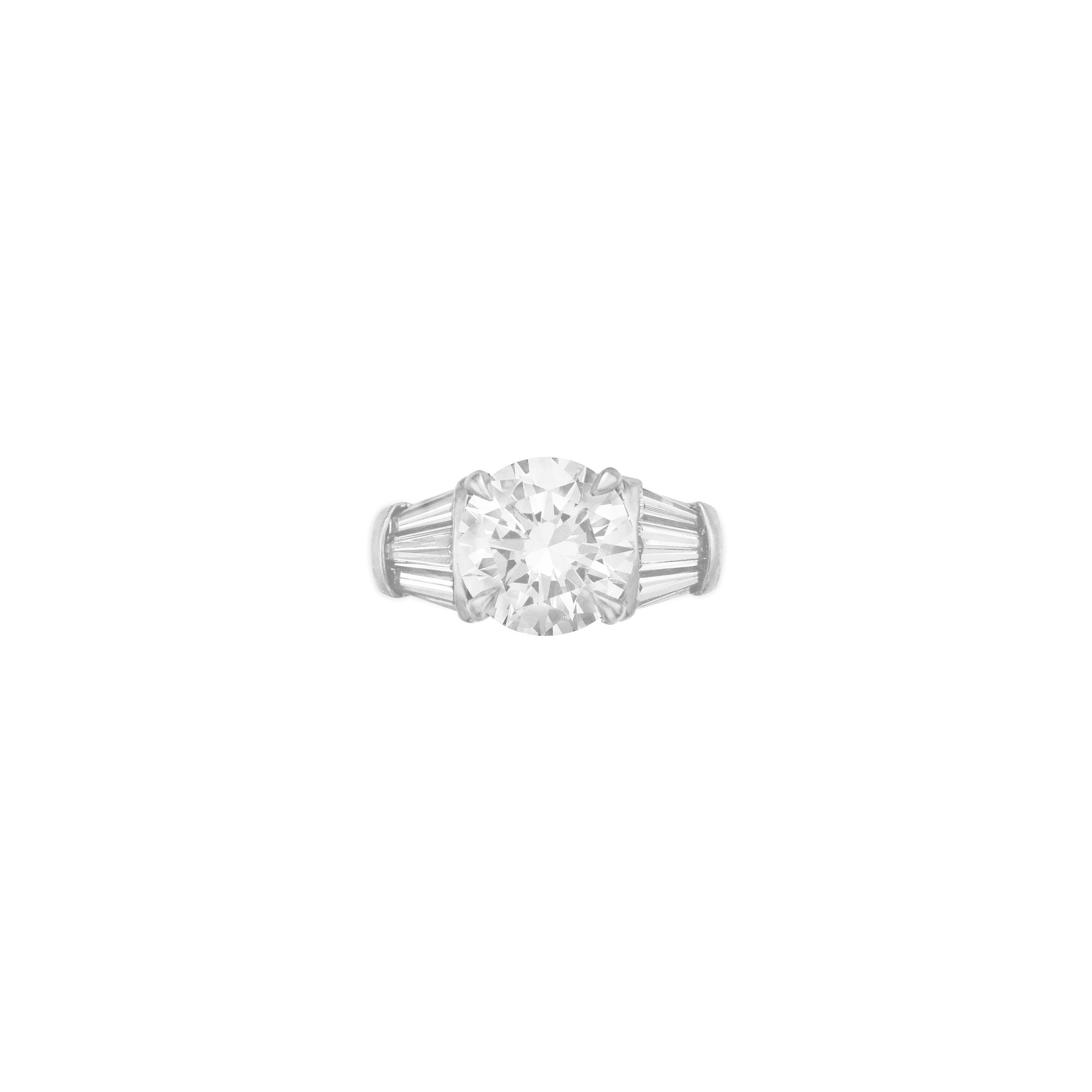 DIAMOND RING