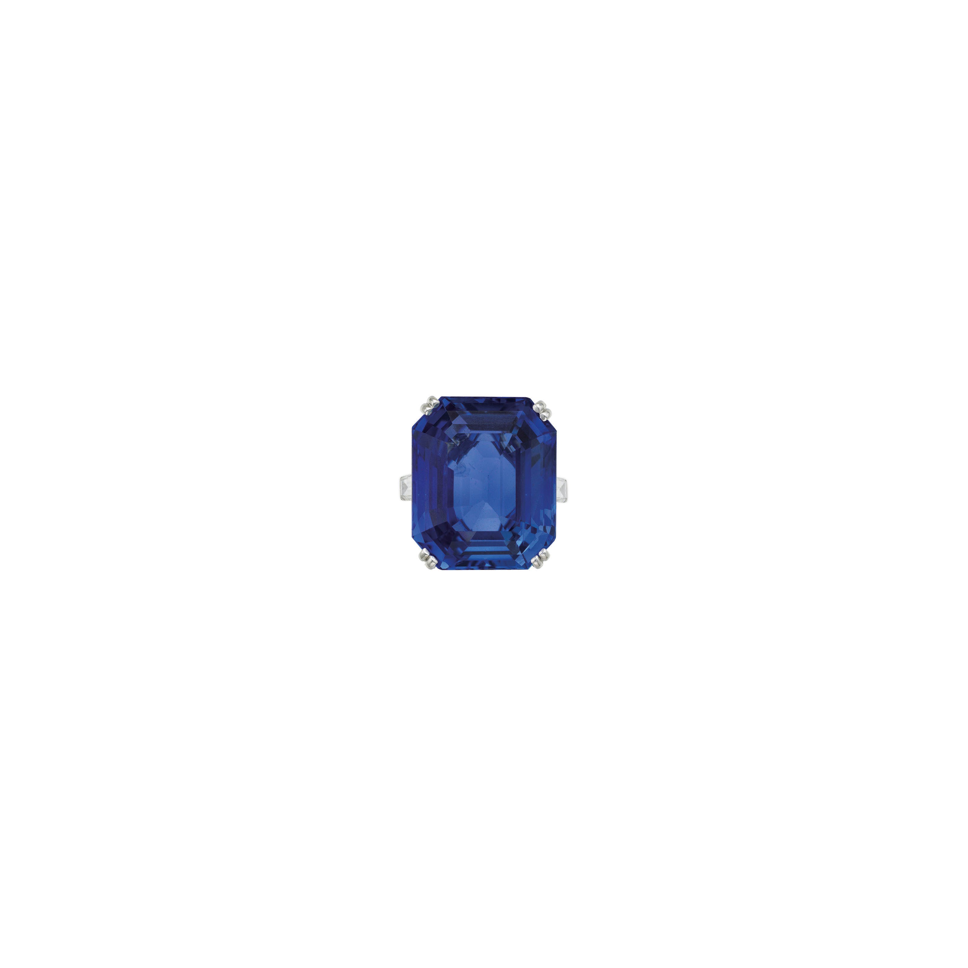 SAPPHIRE AND DIAMOND RING