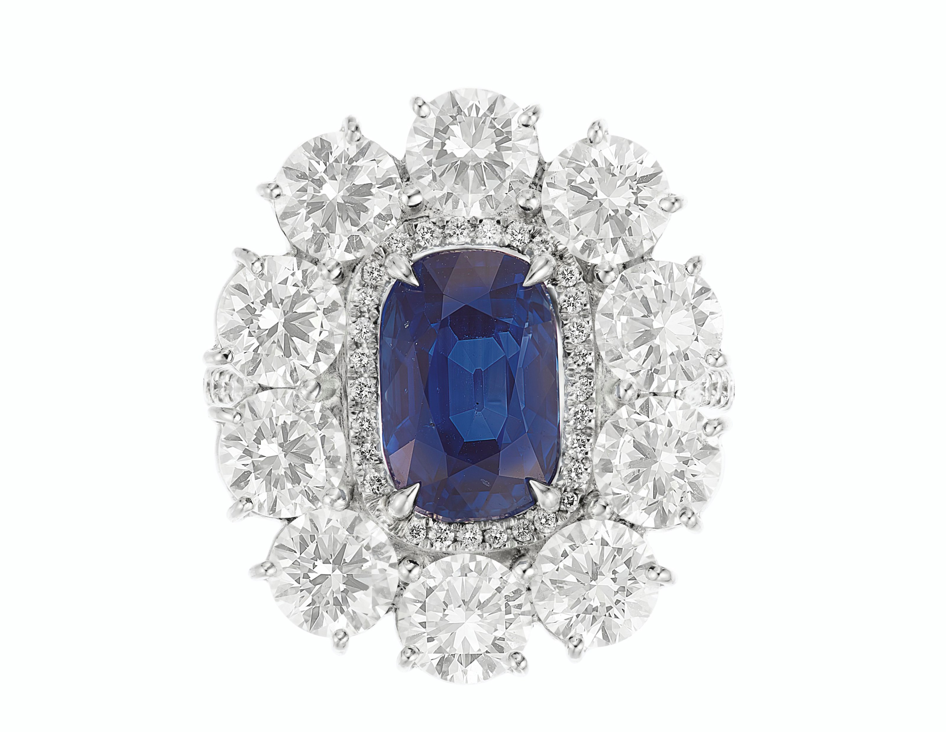 SAPPHIRE AND DIAMOND RING
