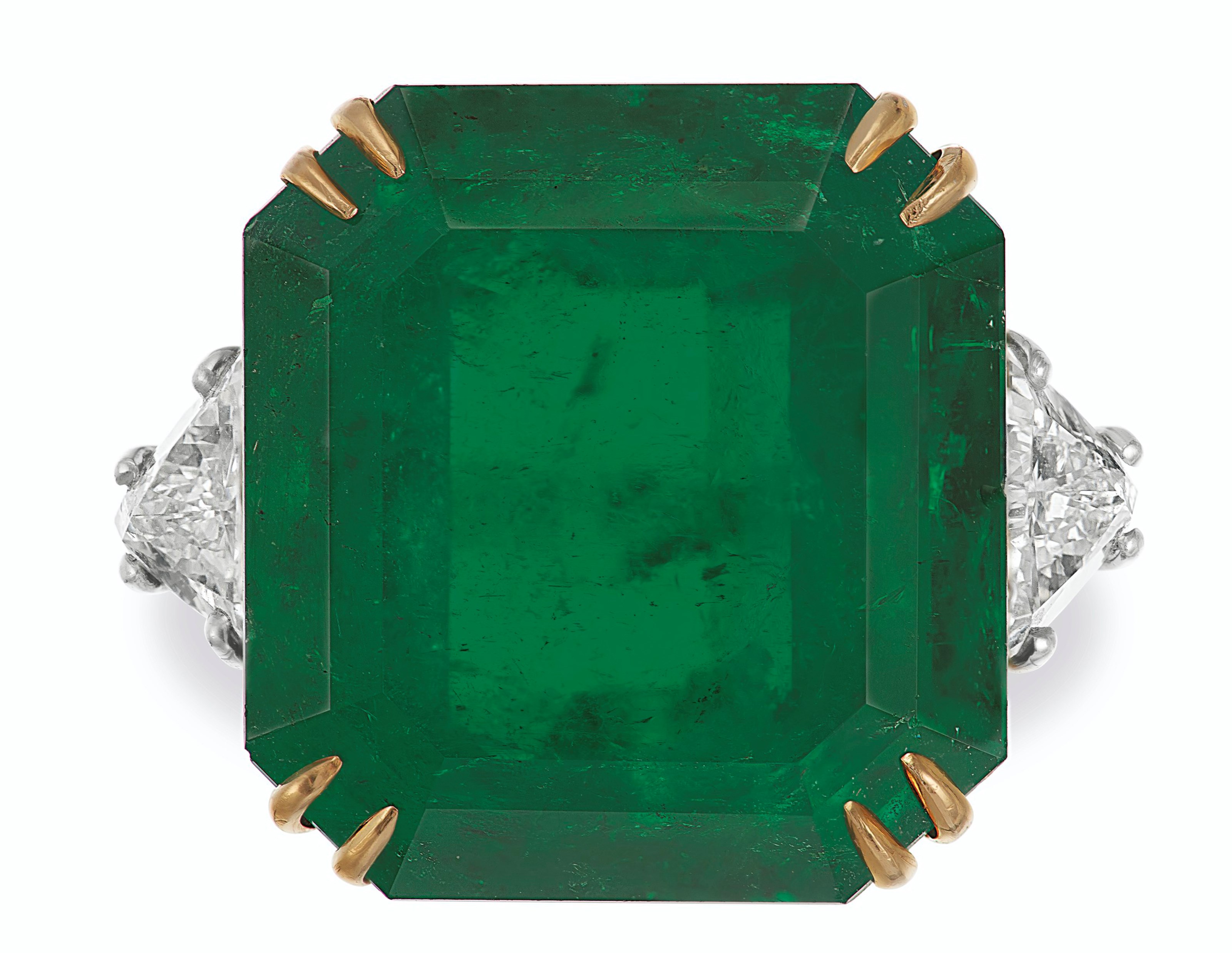 EMERALD AND DIAMOND RING
