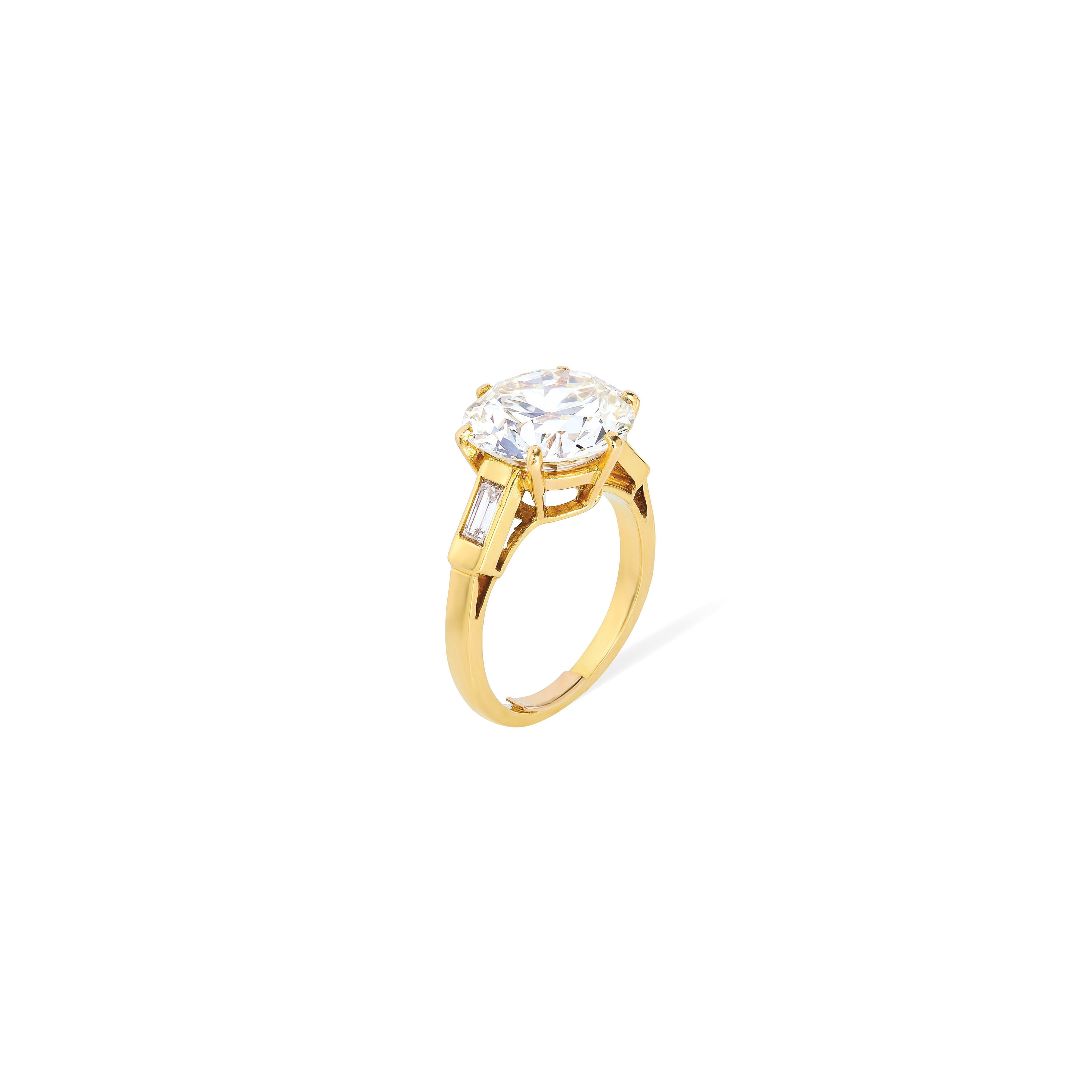 DIAMOND RING