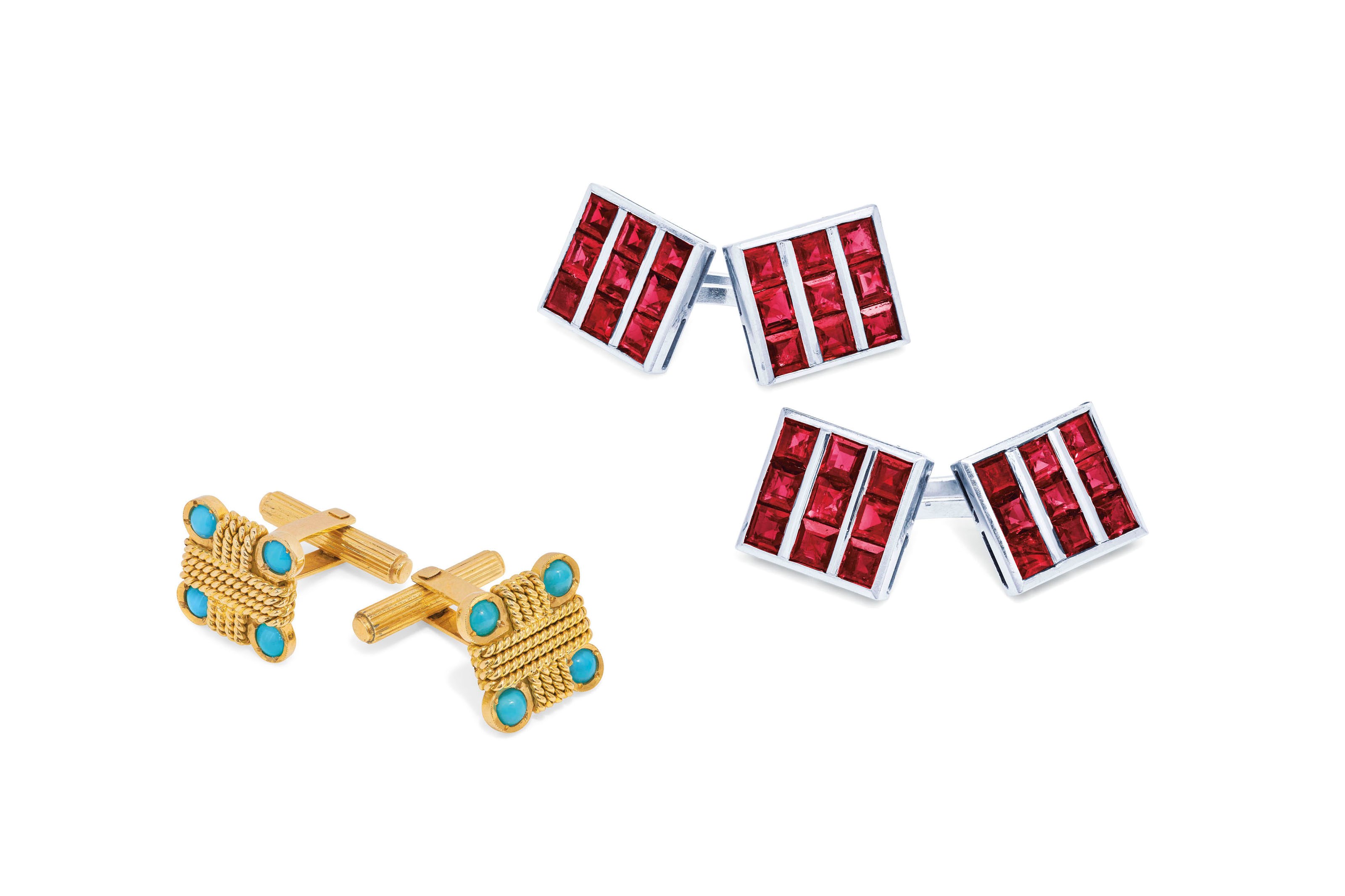 TWO PAIRS OF CUFFLINKS
