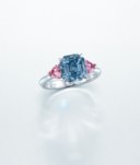 ELEGANT COLOURED DIAMOND RING