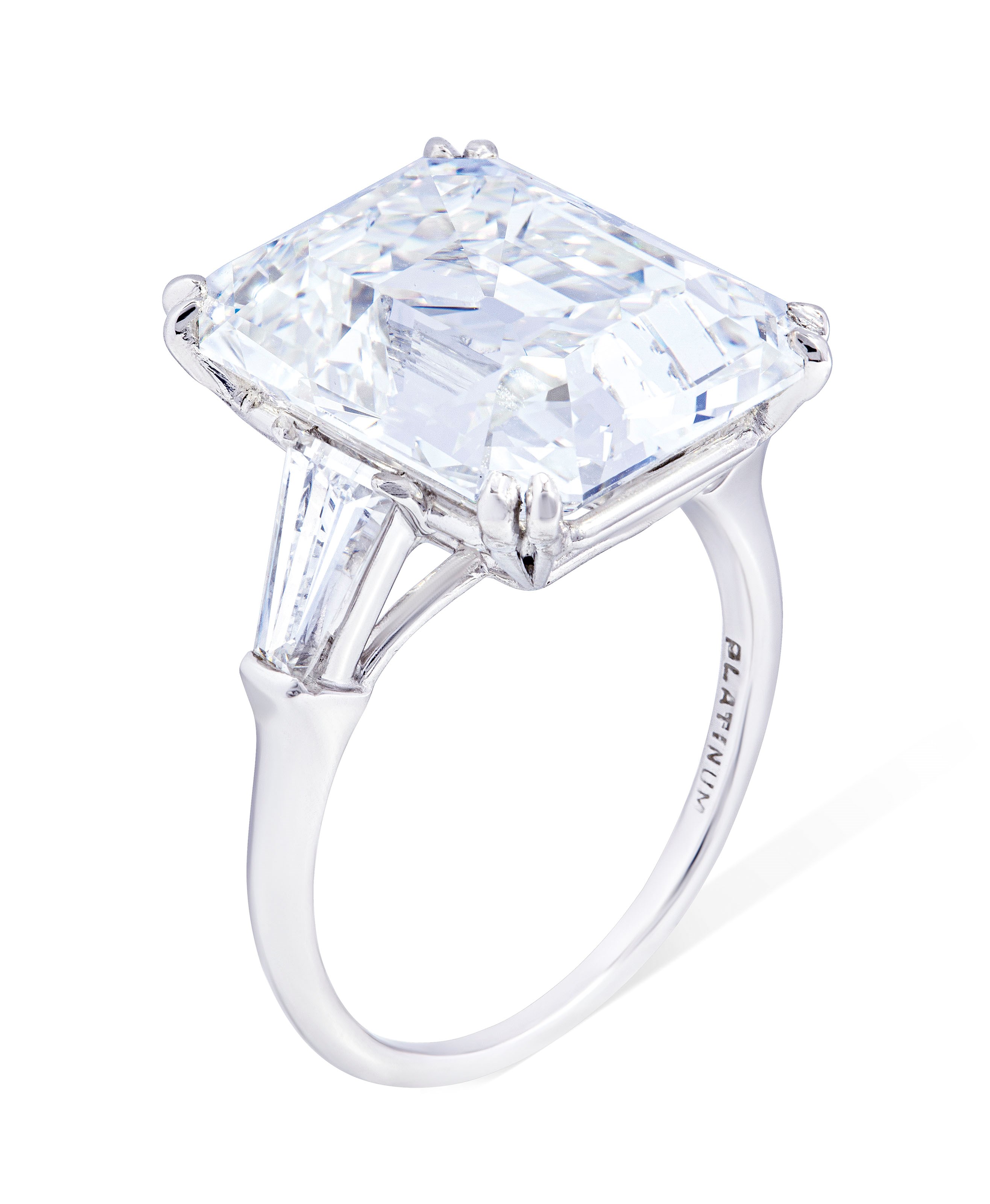 DIAMOND RING, HARRY WINSTON