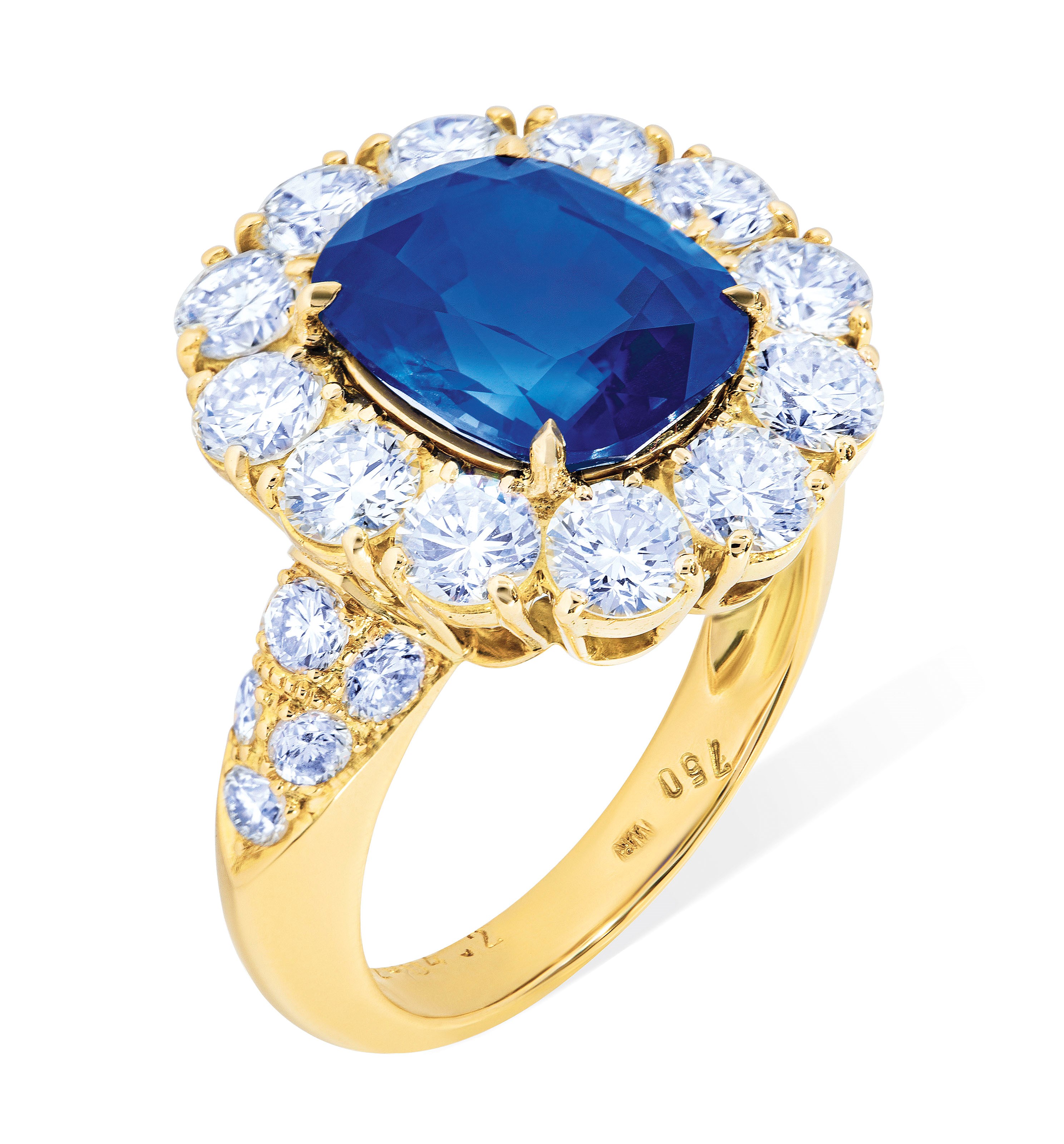 SAPPHIRE AND DIAMOND RING