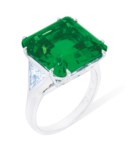 EMERALD AND DIAMOND RING