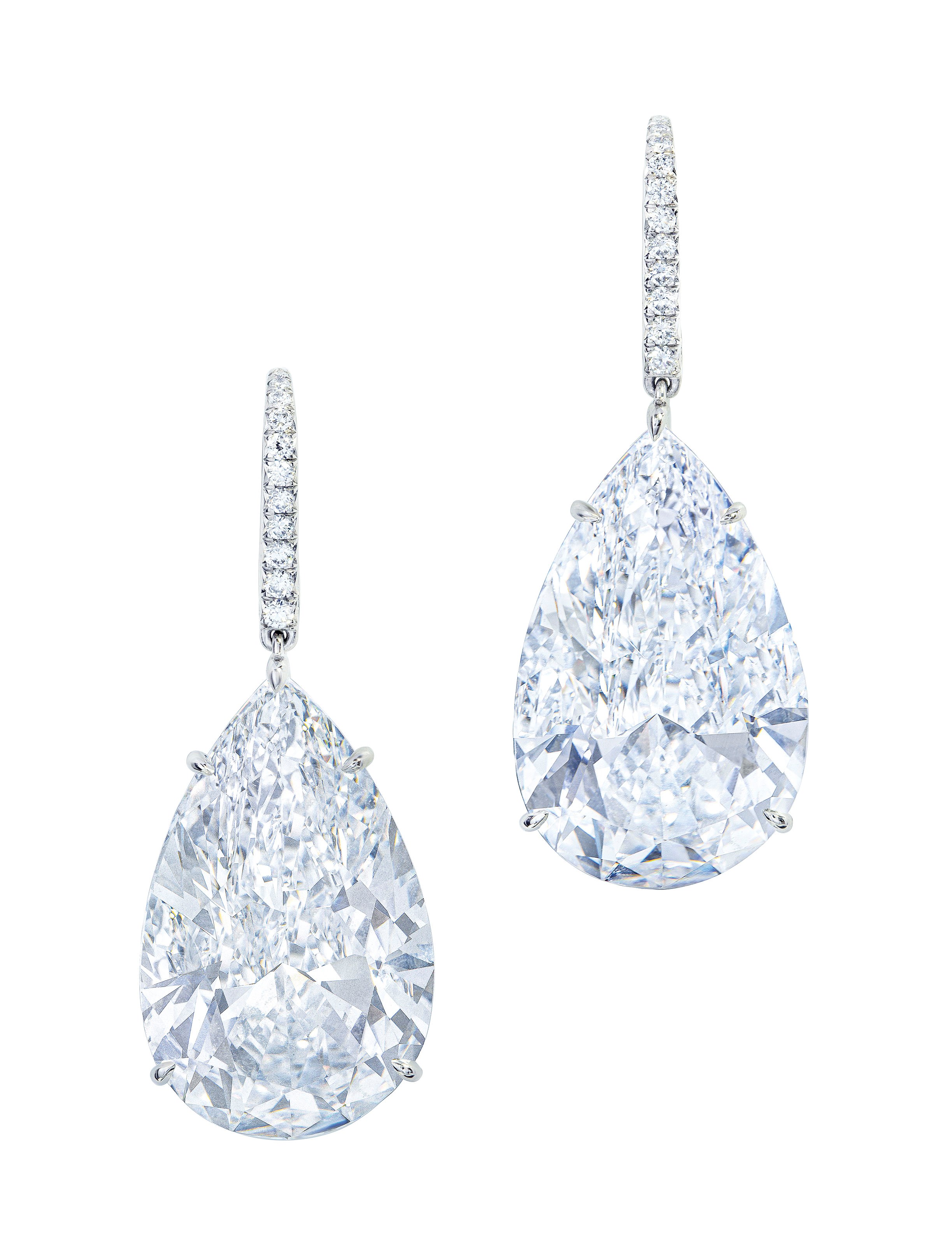 EXCEPTIONAL DIAMOND EARRINGS