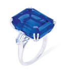 SAPPHIRE AND DIAMOND RING