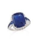 SAPPHIRE AND DIAMOND RING