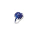 SAPPHIRE AND DIAMOND RING