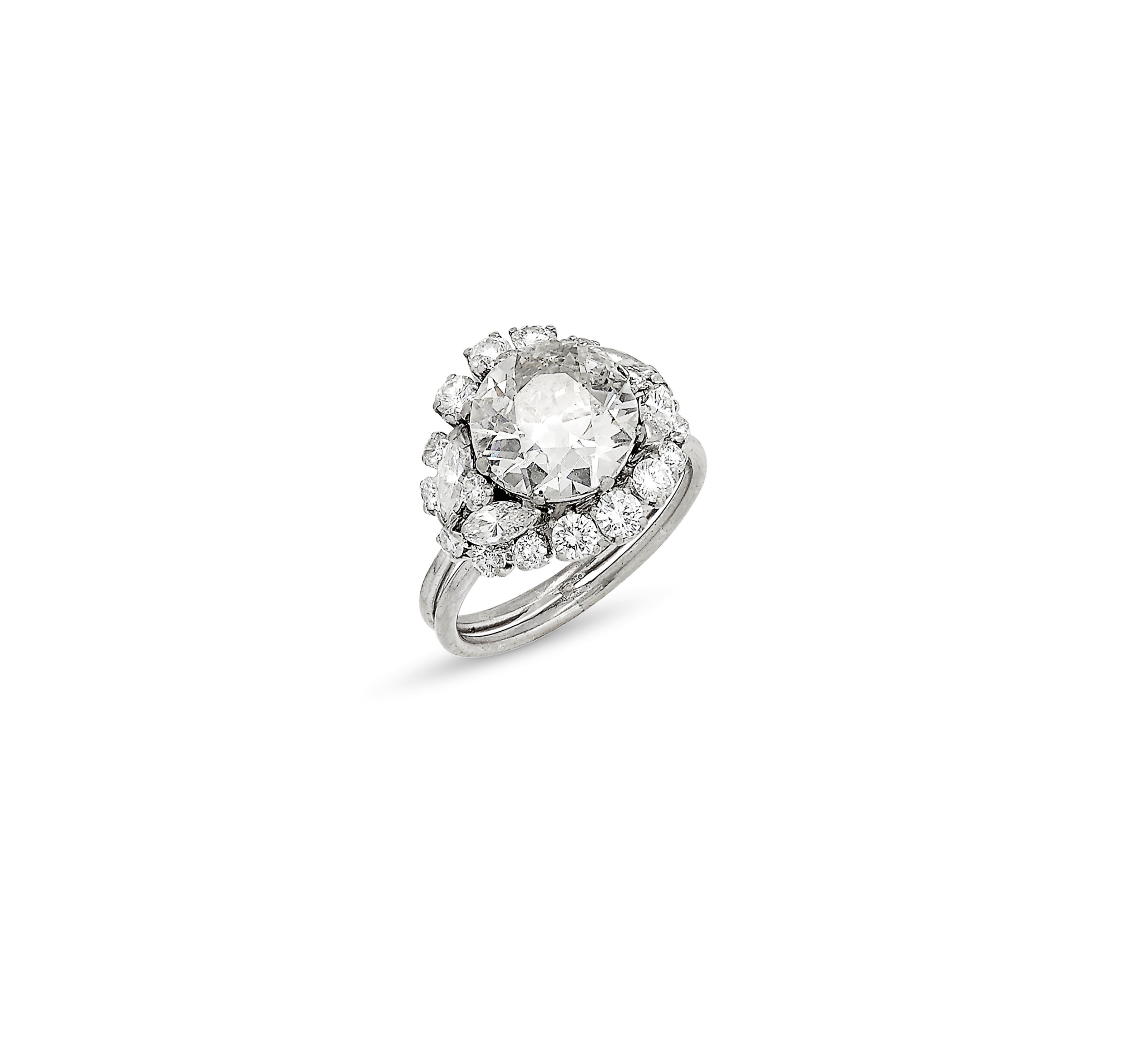 DIAMOND RING