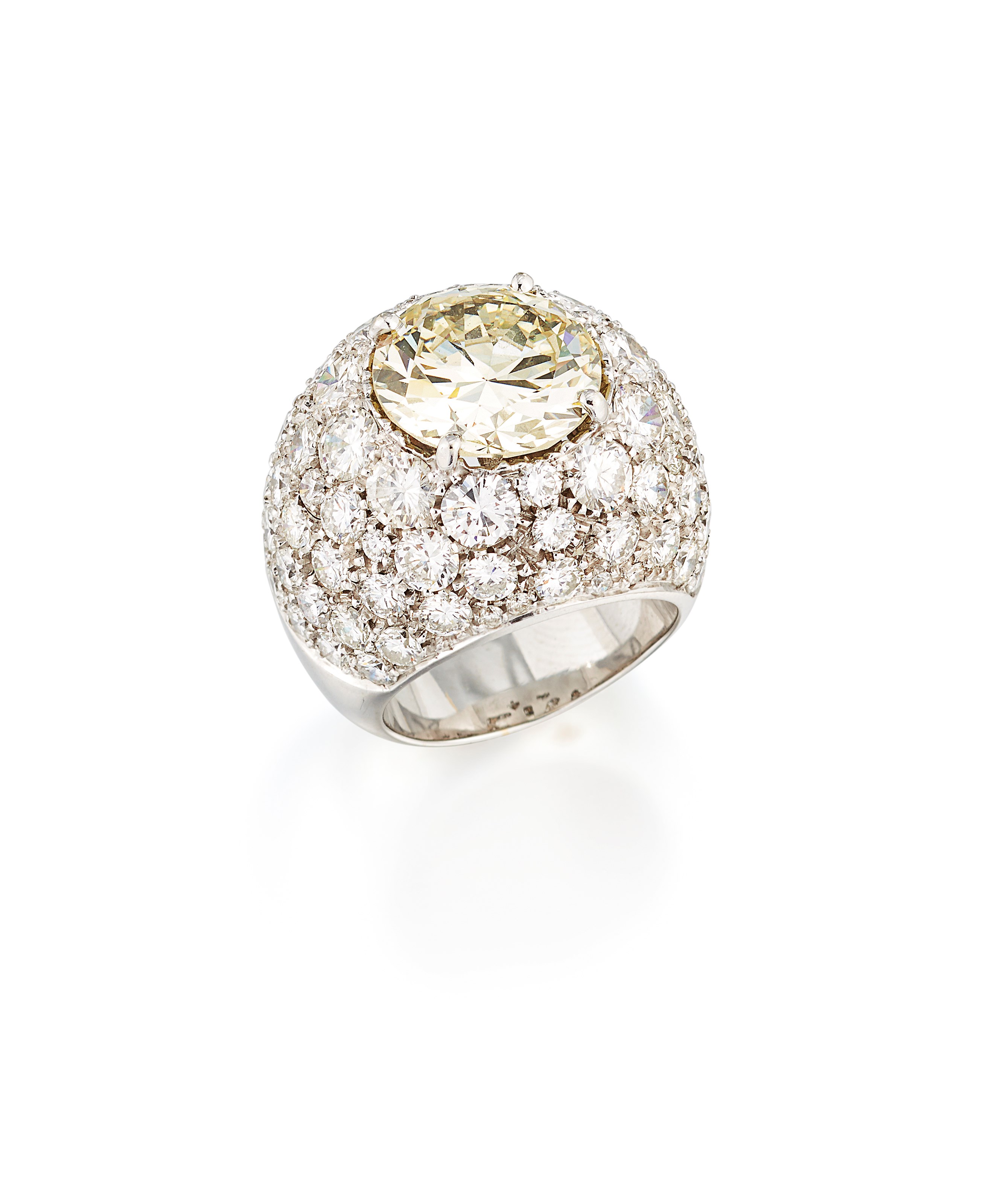 DIAMOND BOMBÉ RING