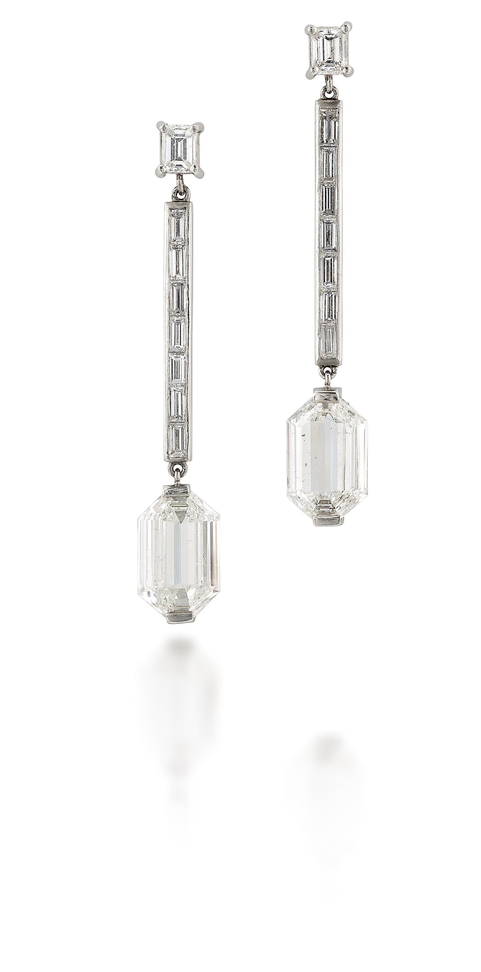 DIAMOND EARRINGS, HIRSCH