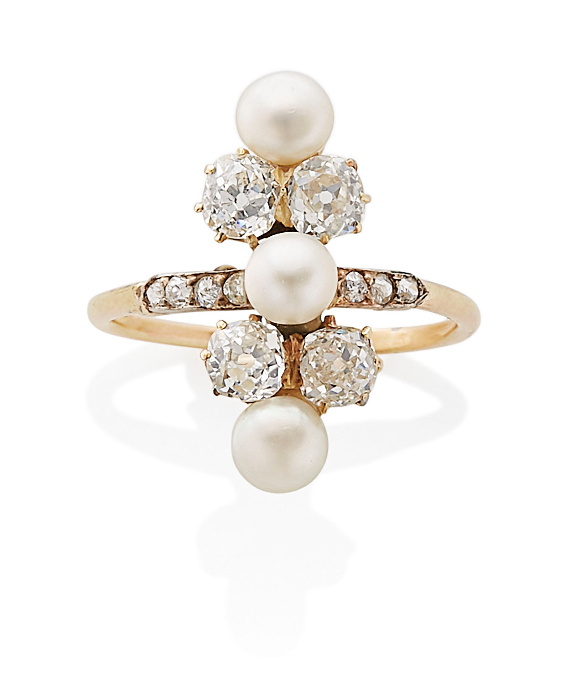 BAGUE DIAMANTS ET PERLES