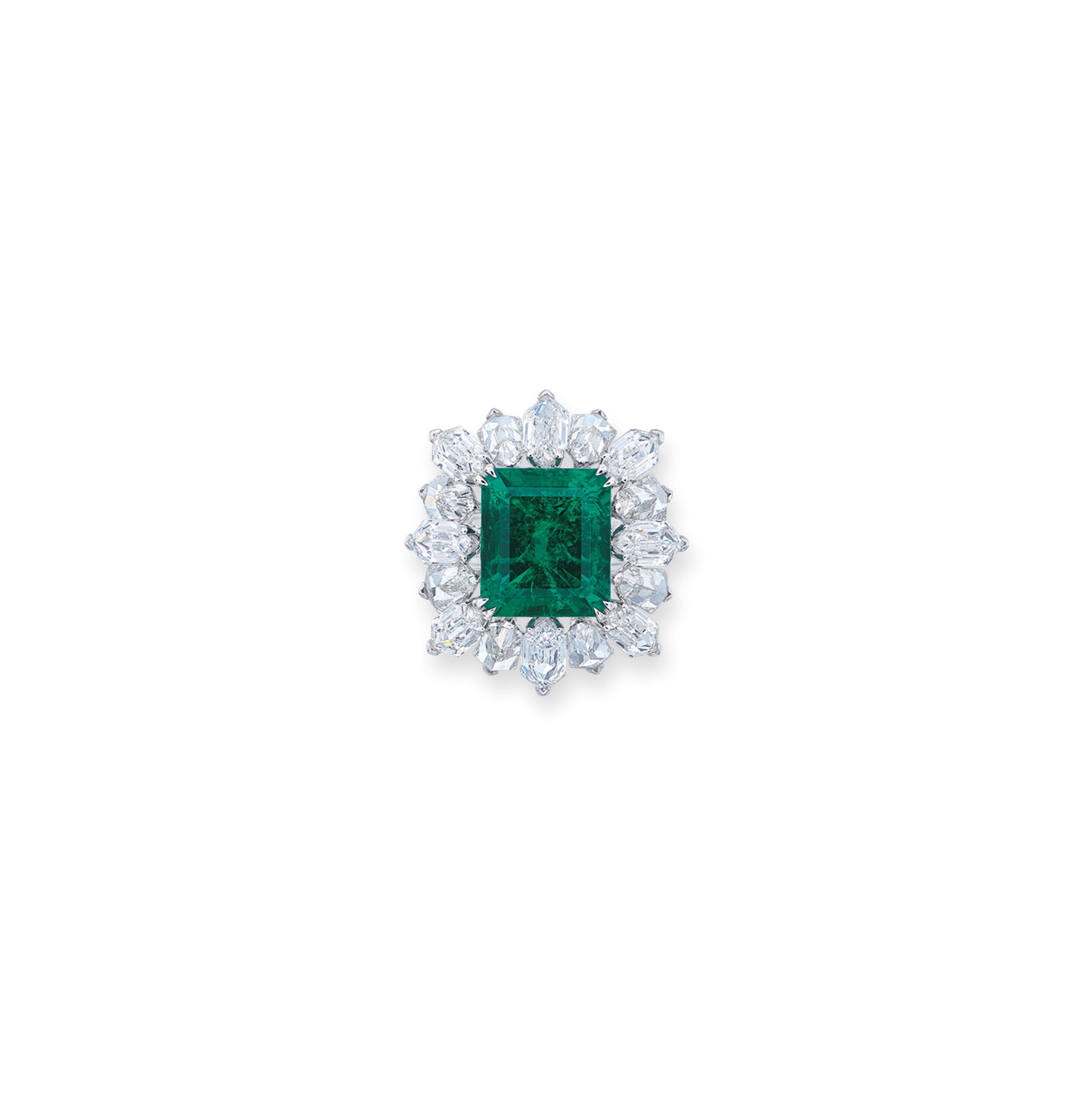 EMERALD AND DIAMOND RING