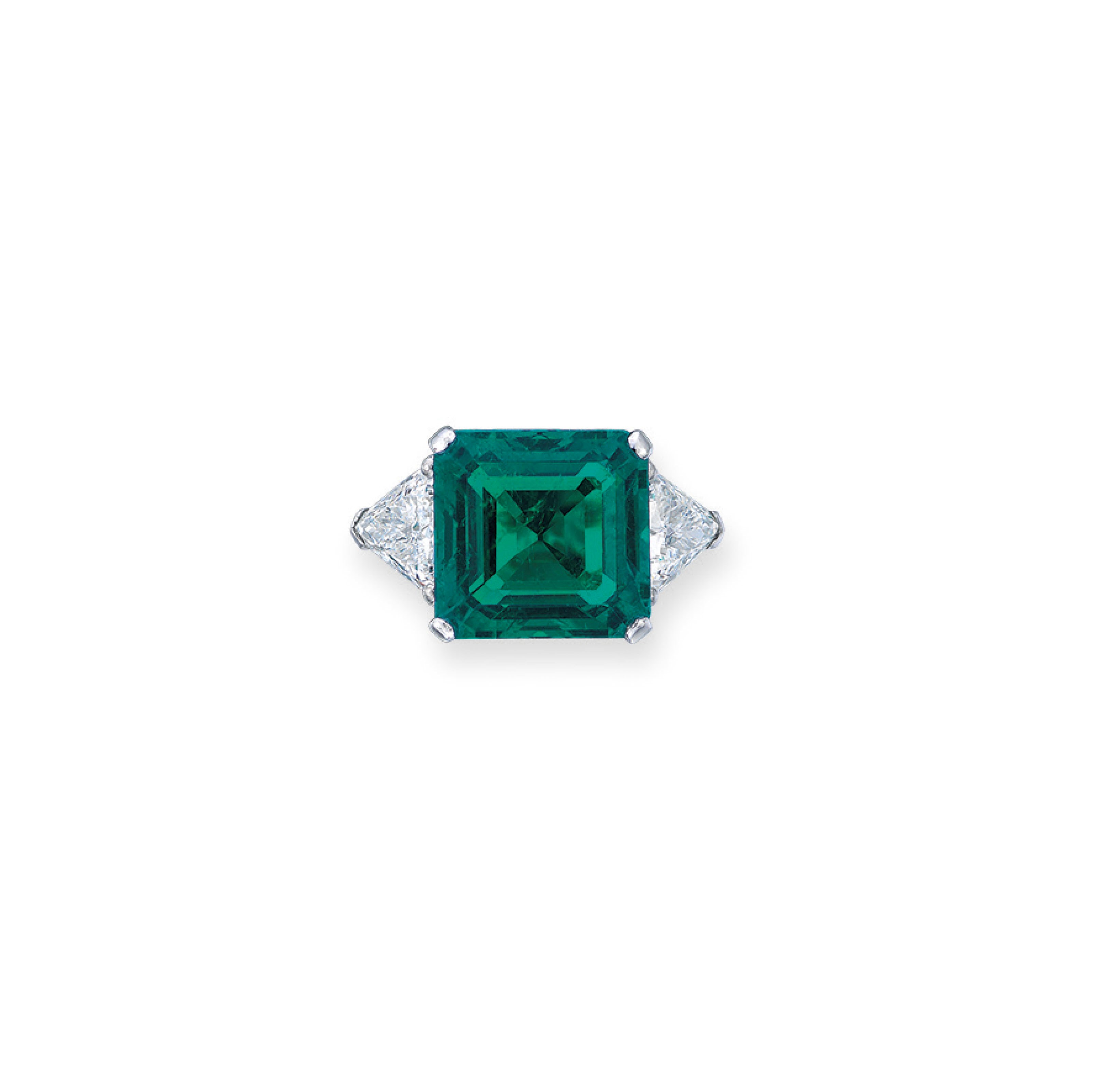 EMERALD AND DIAMOND RING
