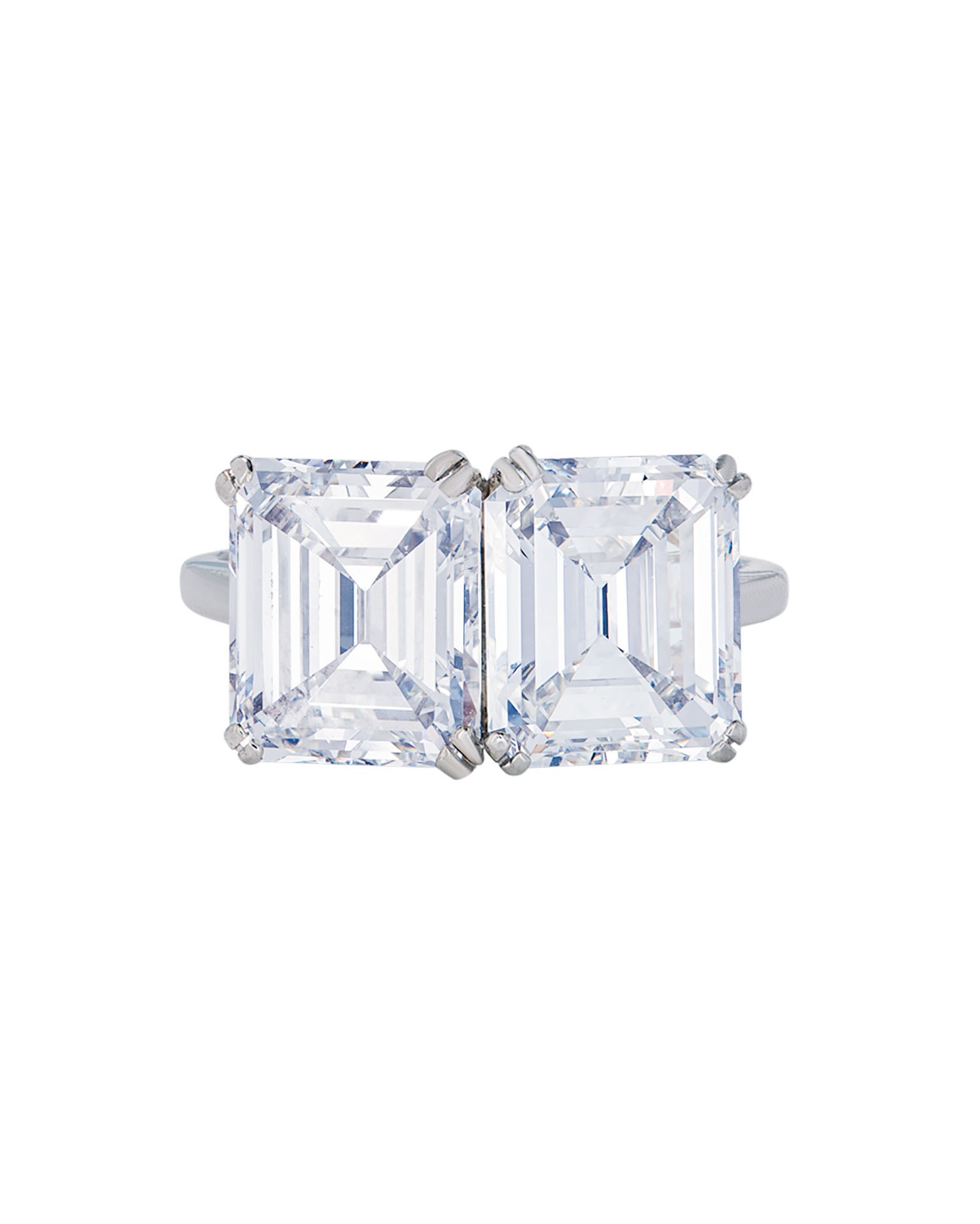 DIAMOND RING, BY HARRY WINSTON