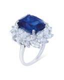 SAPPHIRE AND DIAMOND RING