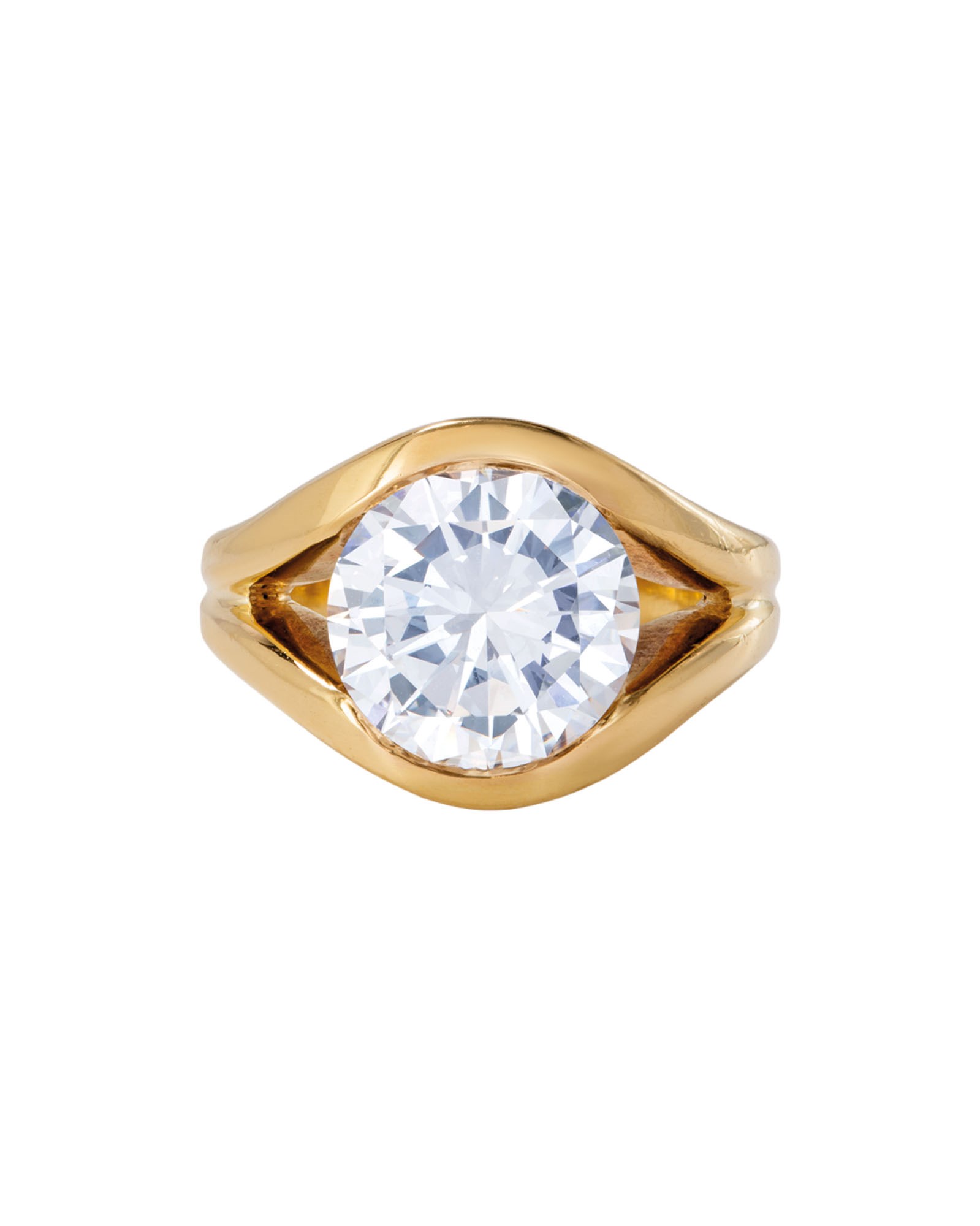 DIAMOND RING