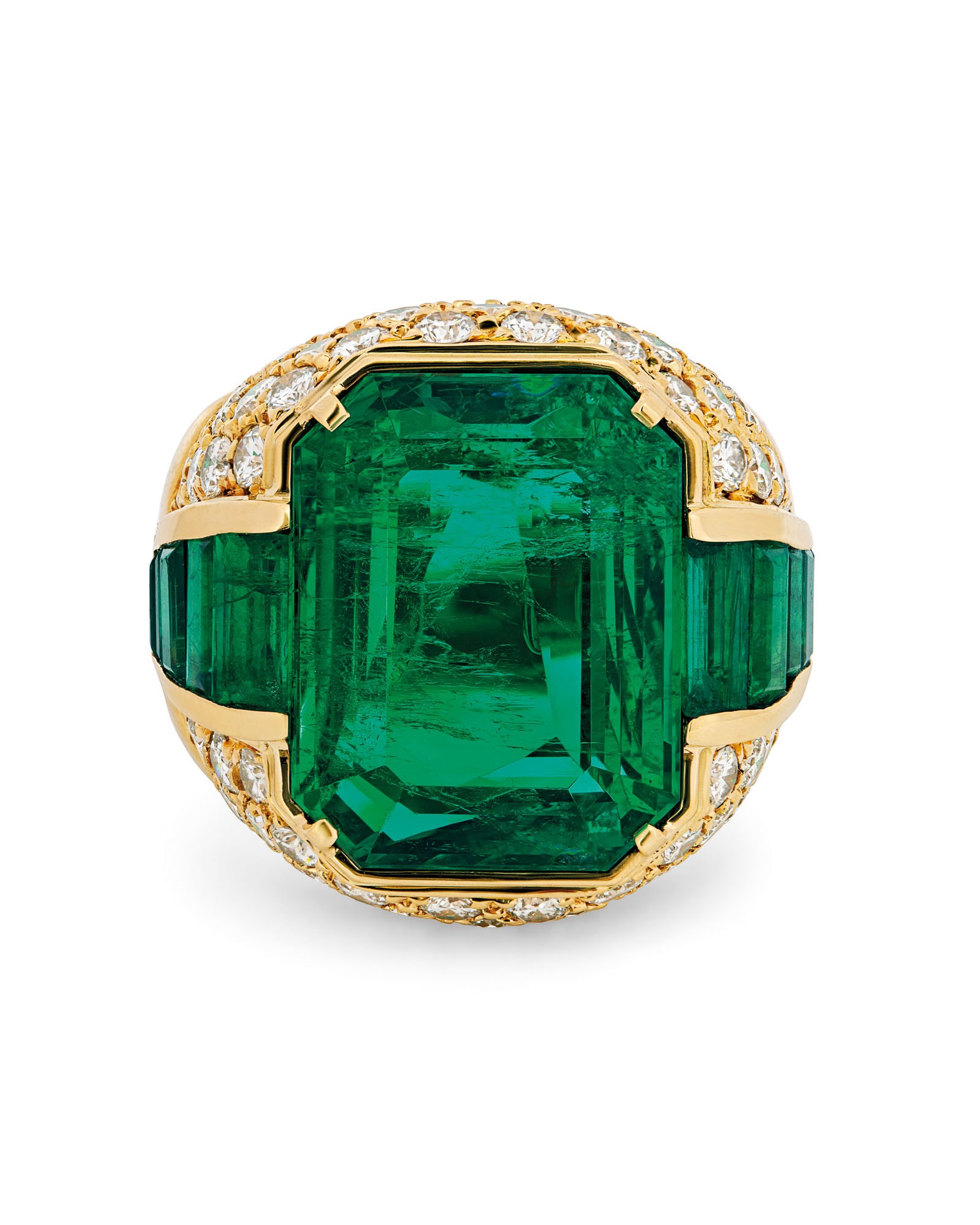 EMERALD AND DIAMOND RING