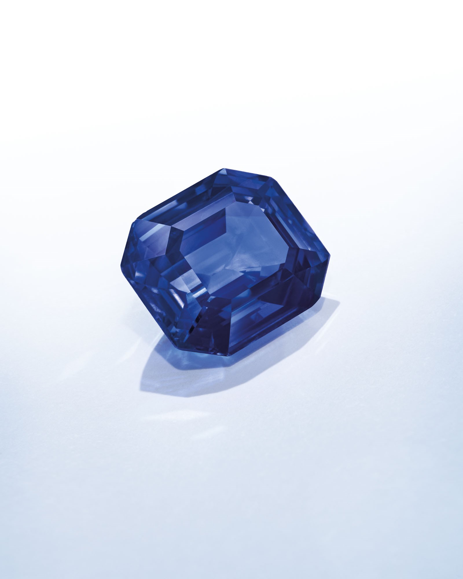 IMPORTANT SAPPHIRE RING