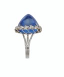 SAPPHIRE AND DIAMOND RING