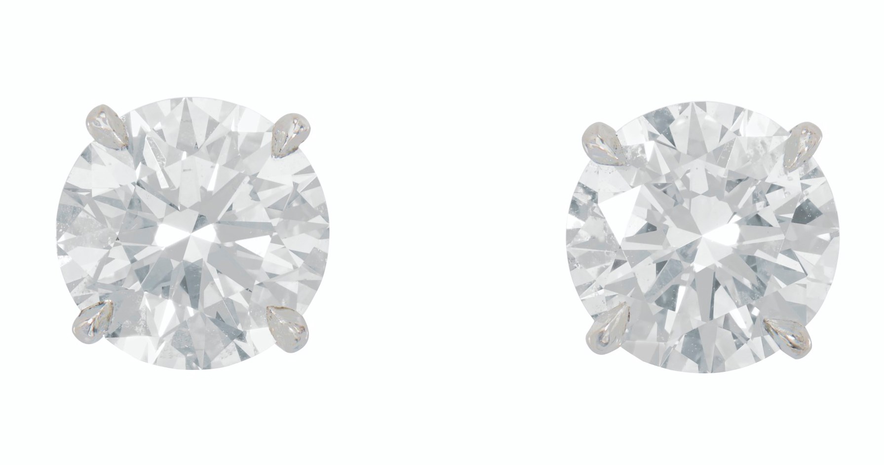 DIAMOND STUDS