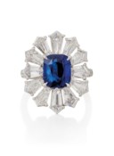 SAPPHIRE AND DIAMOND RING