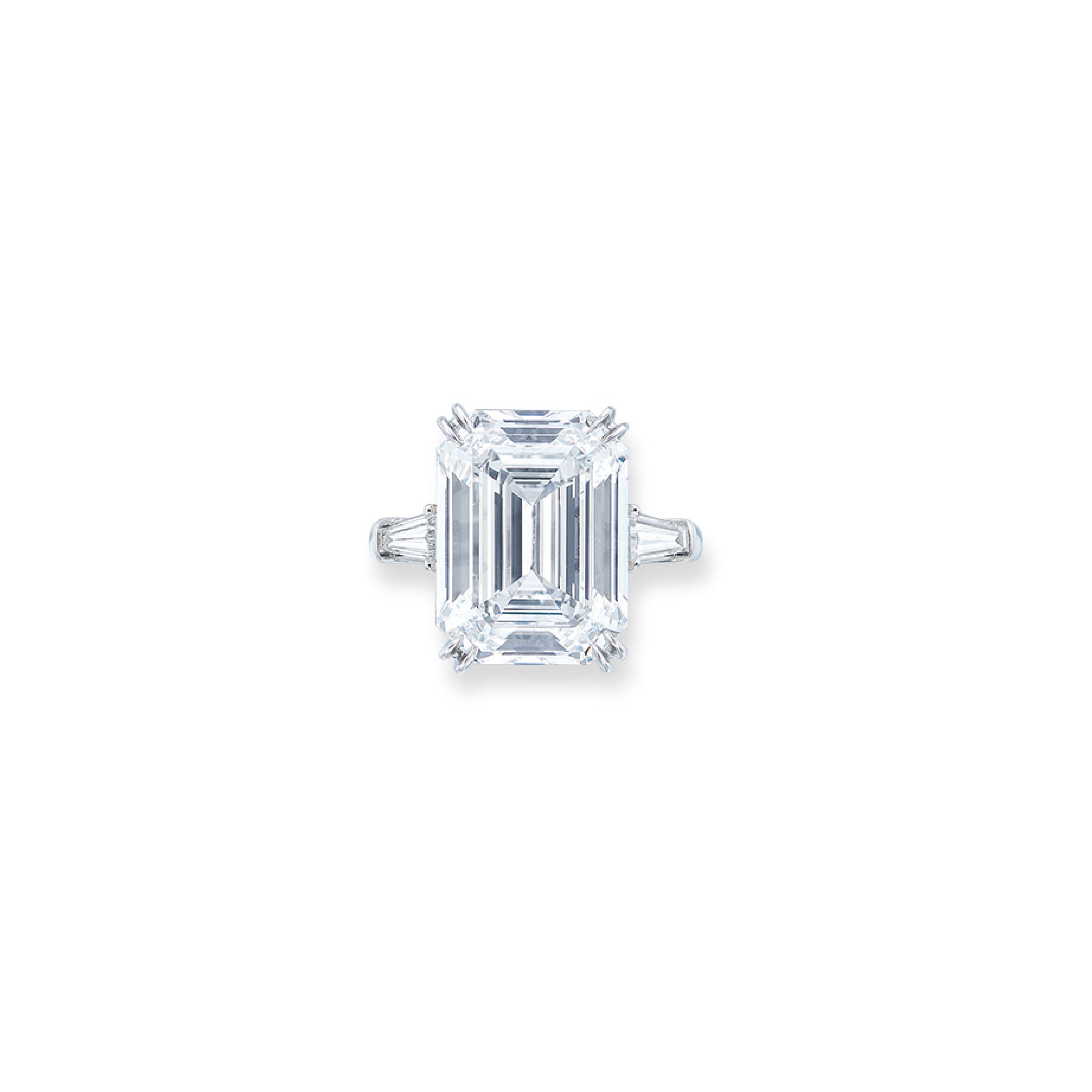 ELEGANT DIAMOND RING