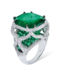EMERALD AND DIAMOND RING, CALIX