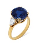 SAPPHIRE AND DIAMOND RING