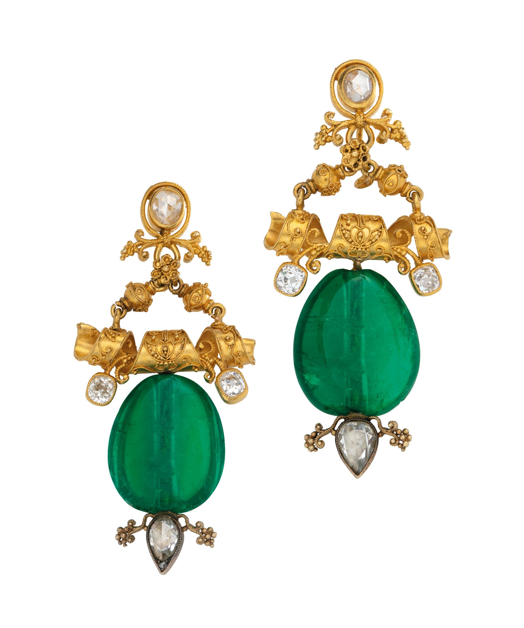 EMERALD AND DIAMOND EARRINGS
