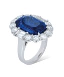 SAPPHIRE AND DIAMOND RING