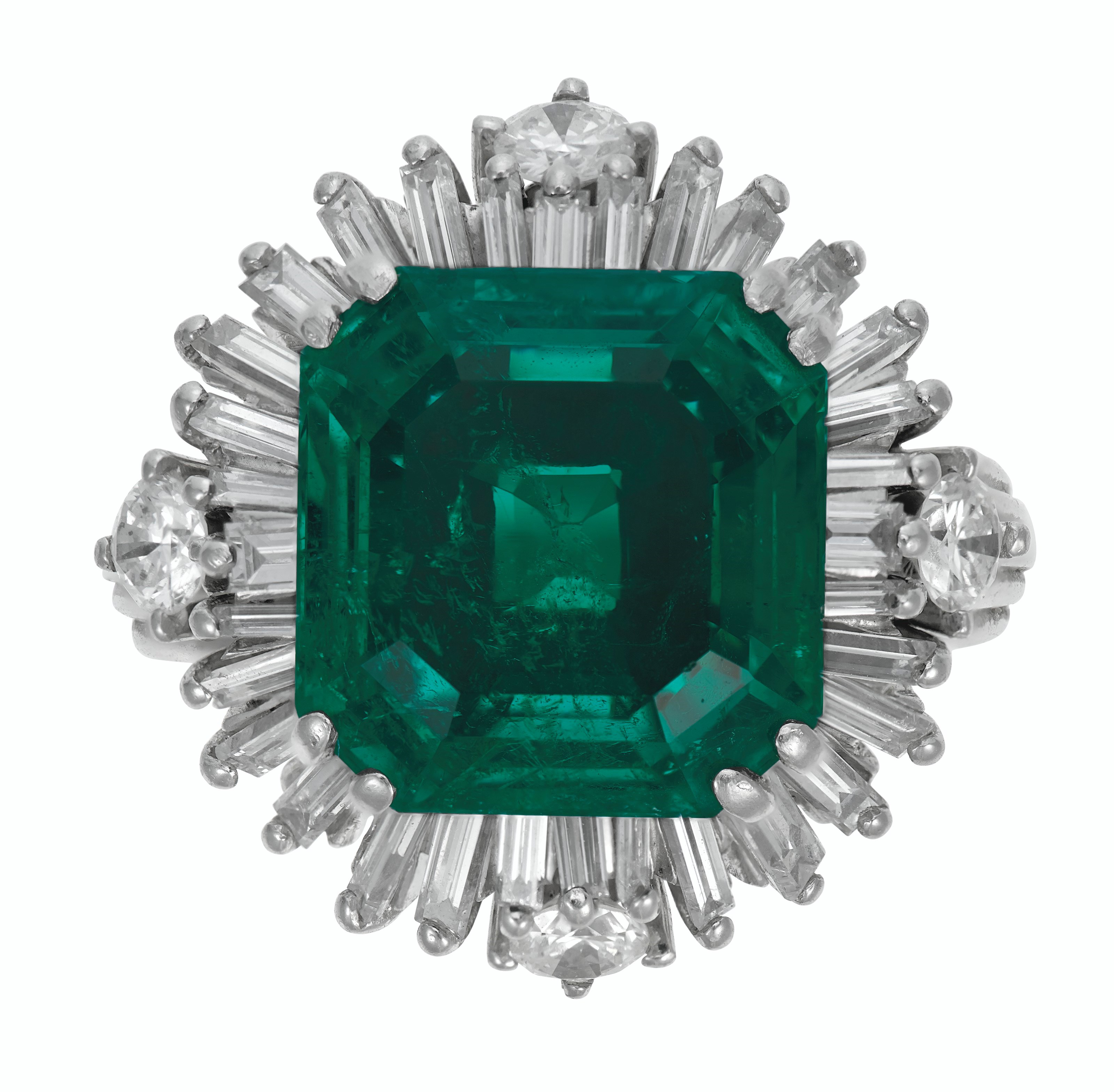 EMERALD AND DIAMOND RING