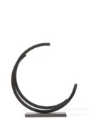 Bernar Venet (né en 1941)