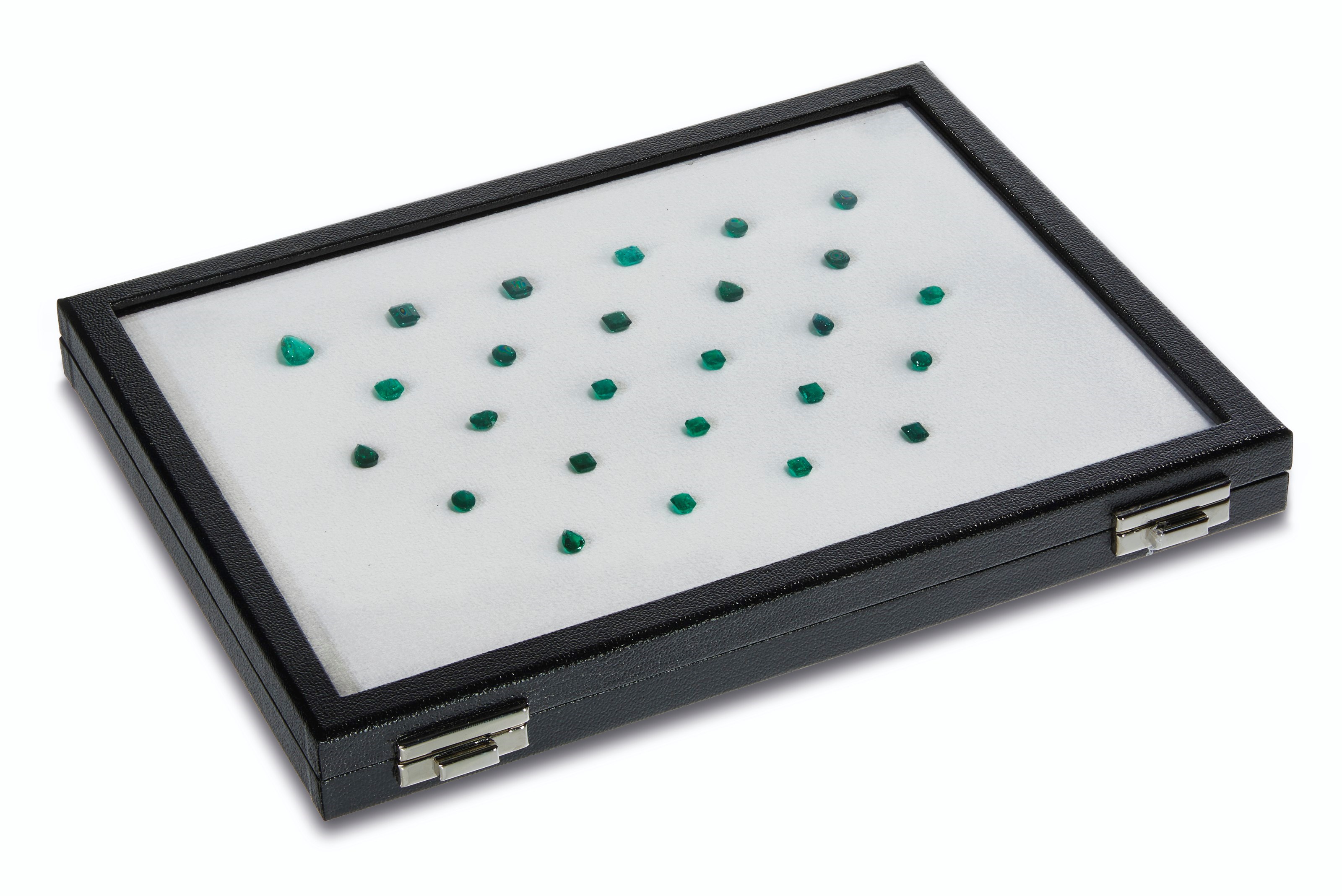 GROUP OF UNMOUNTED EMERALDS