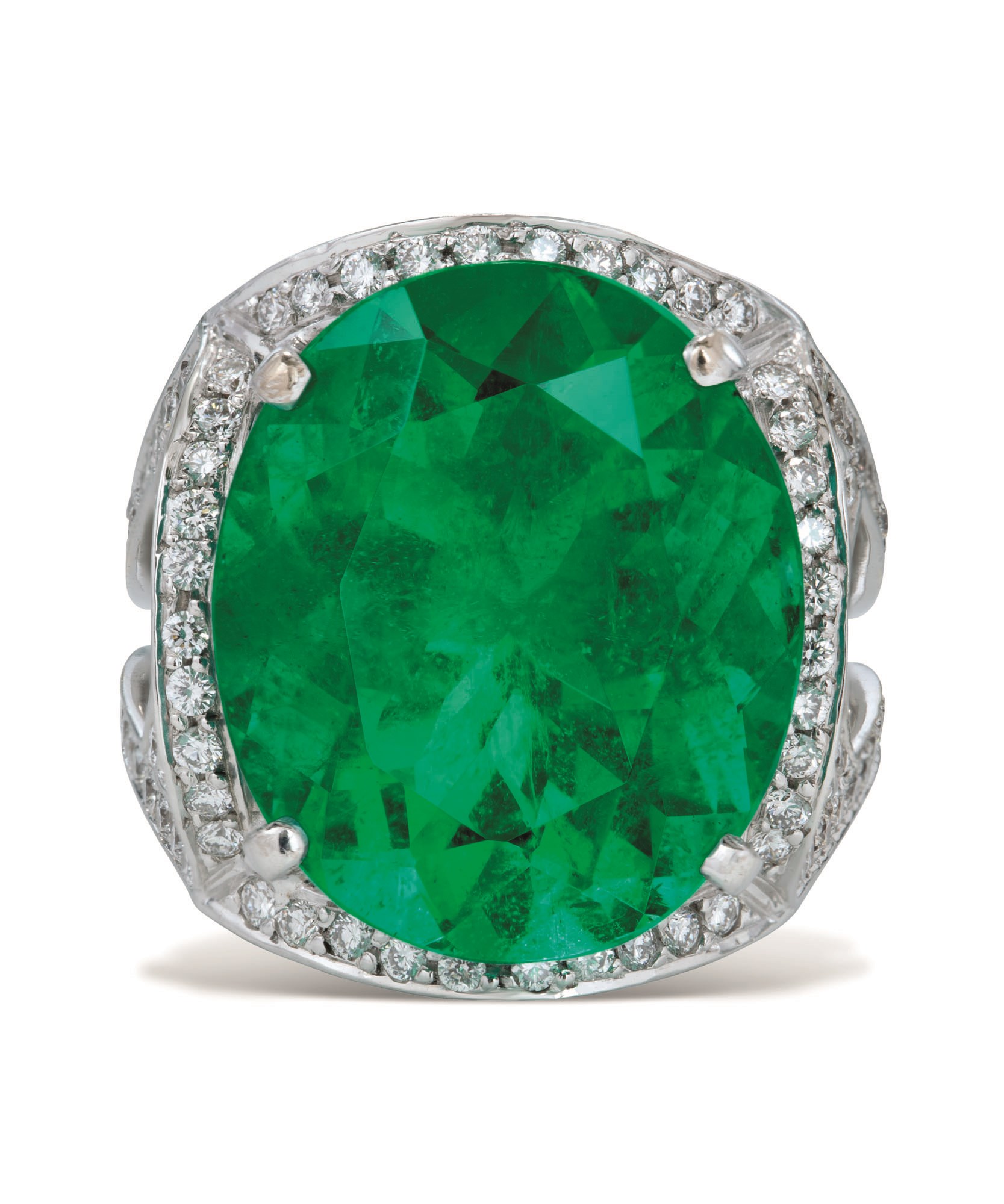 EMERALD AND DIAMOND RING
