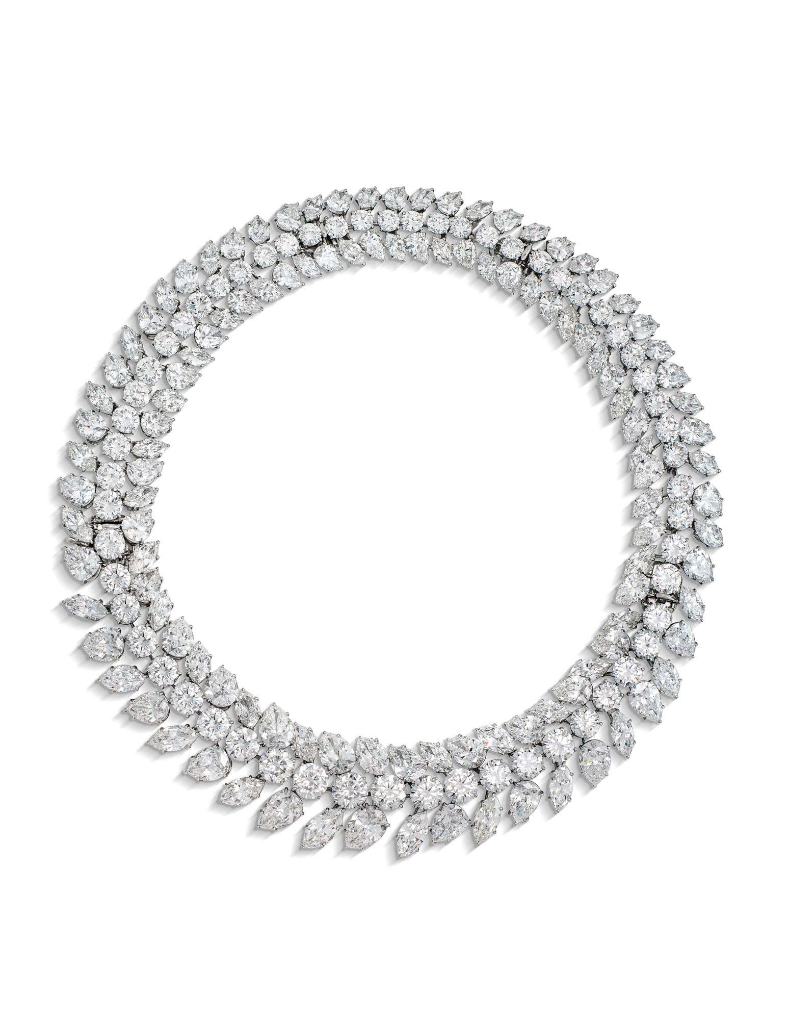 SUPERB DIAMOND NECKLACE
