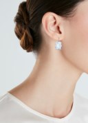 SUPERB DIAMOND EARRINGS