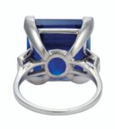SAPPHIRE AND DIAMOND RING
