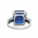 SAPPHIRE AND DIAMOND RING